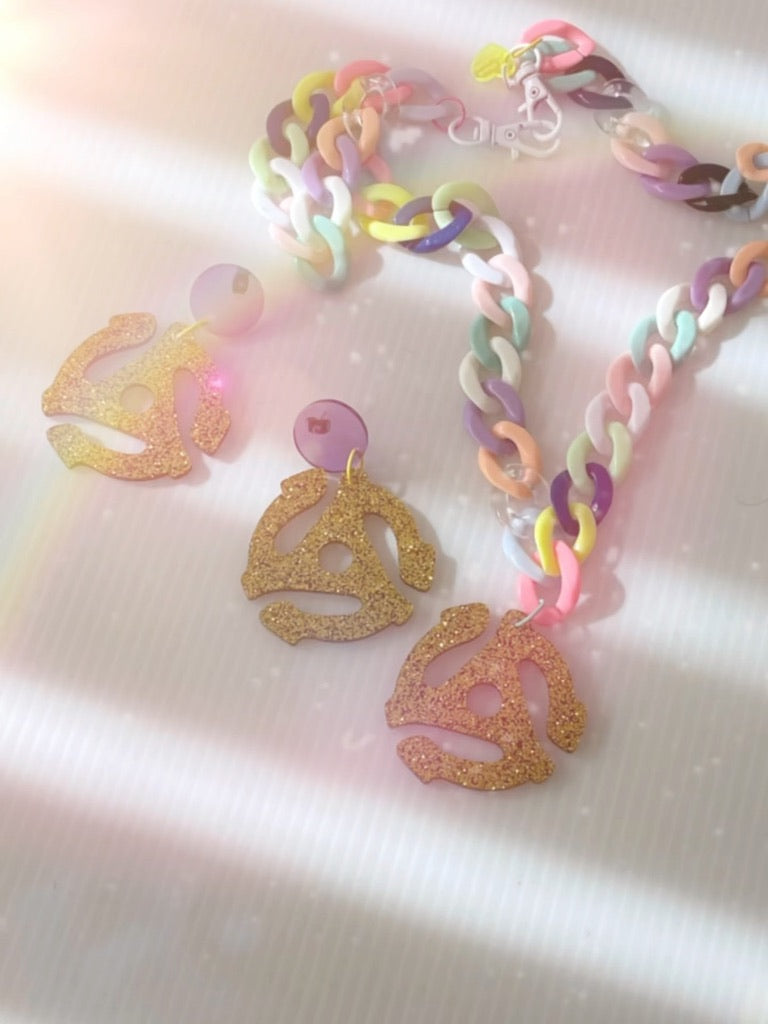 Jumbo Gold Glitter 45 Adapter Charm Set With Multi-Color Plastic Chonky Chain